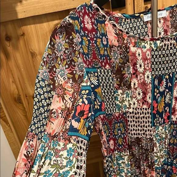 Floral & Ivy Floral Themed Patchwork Blouse - Picture 5 of 12